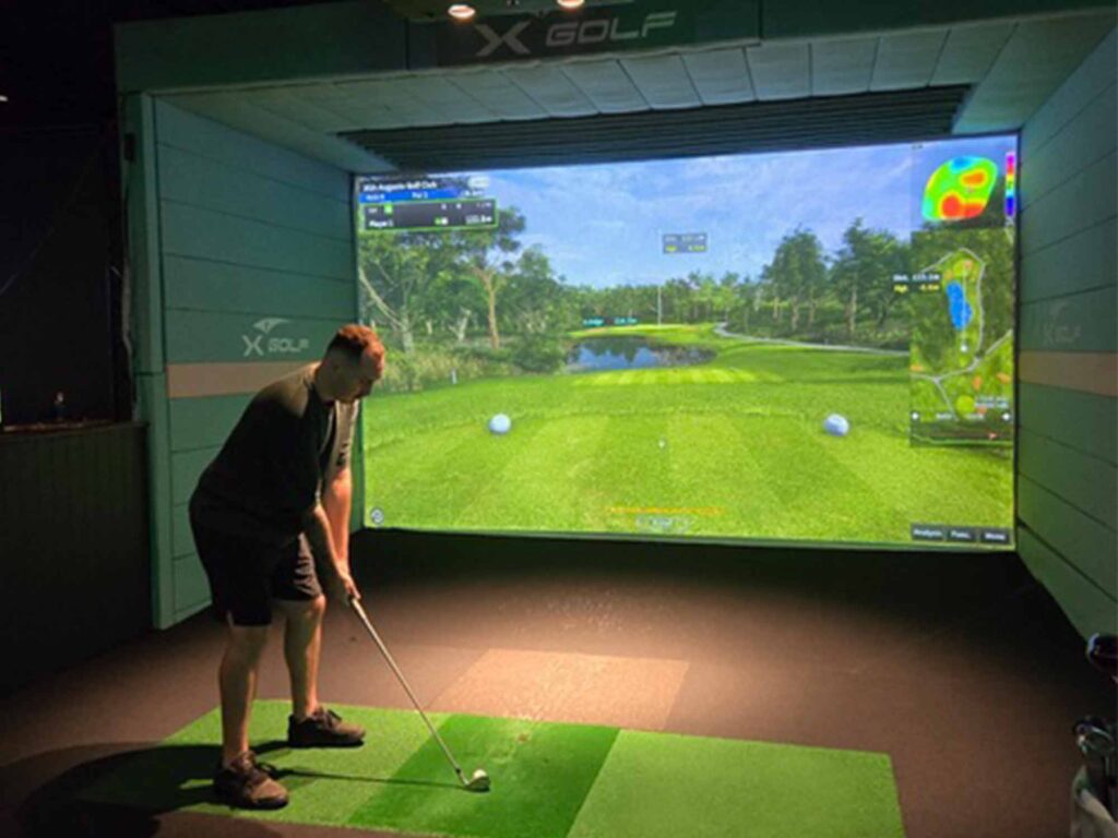 Brisbane Veteran plays indoor golf at X-Golf Enoggera